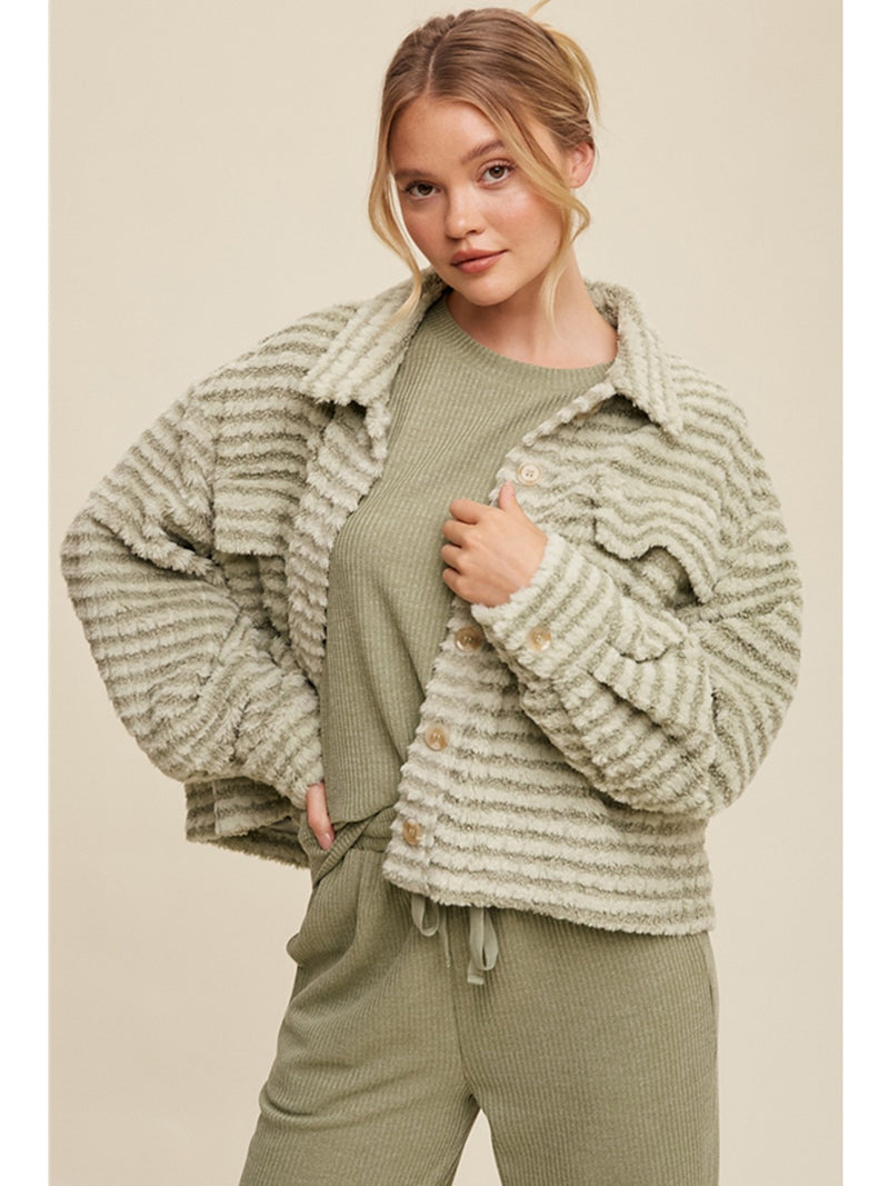 Listicle Landon Fleece Shackle Jacket In Olive