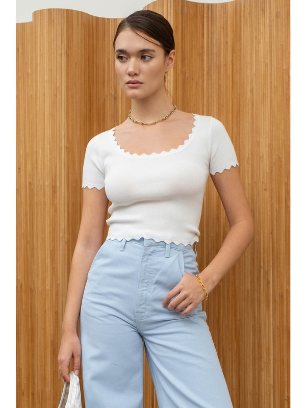 The Workshop Natalie Scallop Edge Top In White