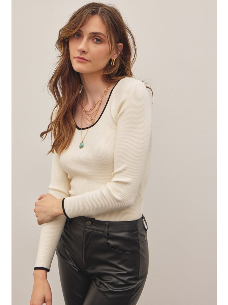 In February Kodie Contrast Edge Scoop Neck Sweater In Cream