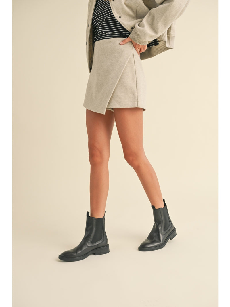 Miou Muse Semi Casual Skort In Oatmeal